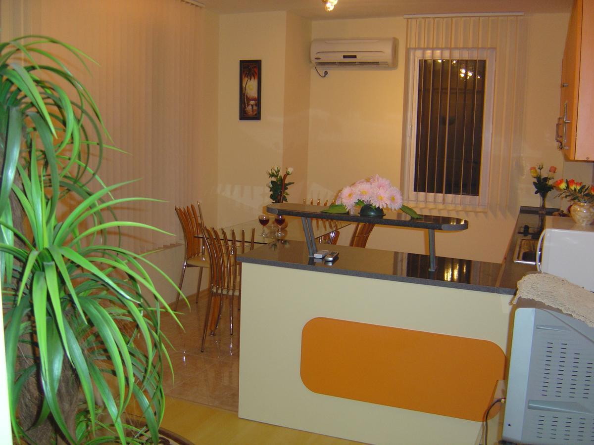 Casa Brava 2 Apartments Sveti Vlas Luaran gambar