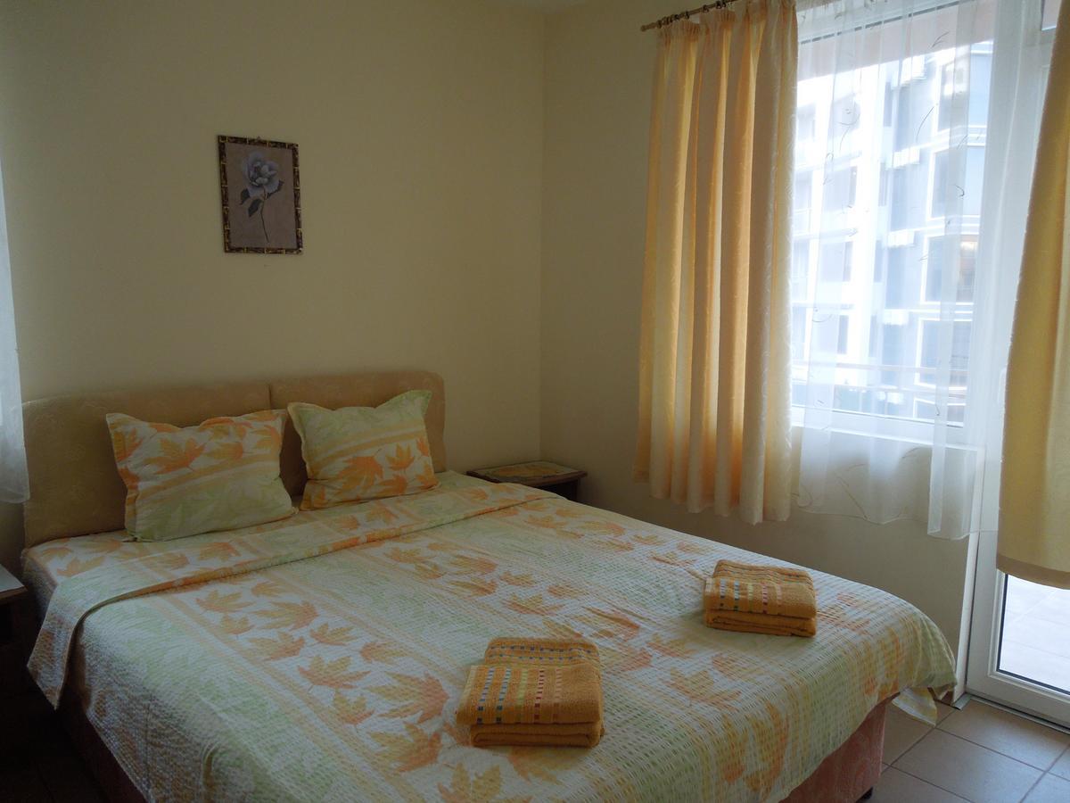 Casa Brava 2 Apartments Sveti Vlas Luaran gambar