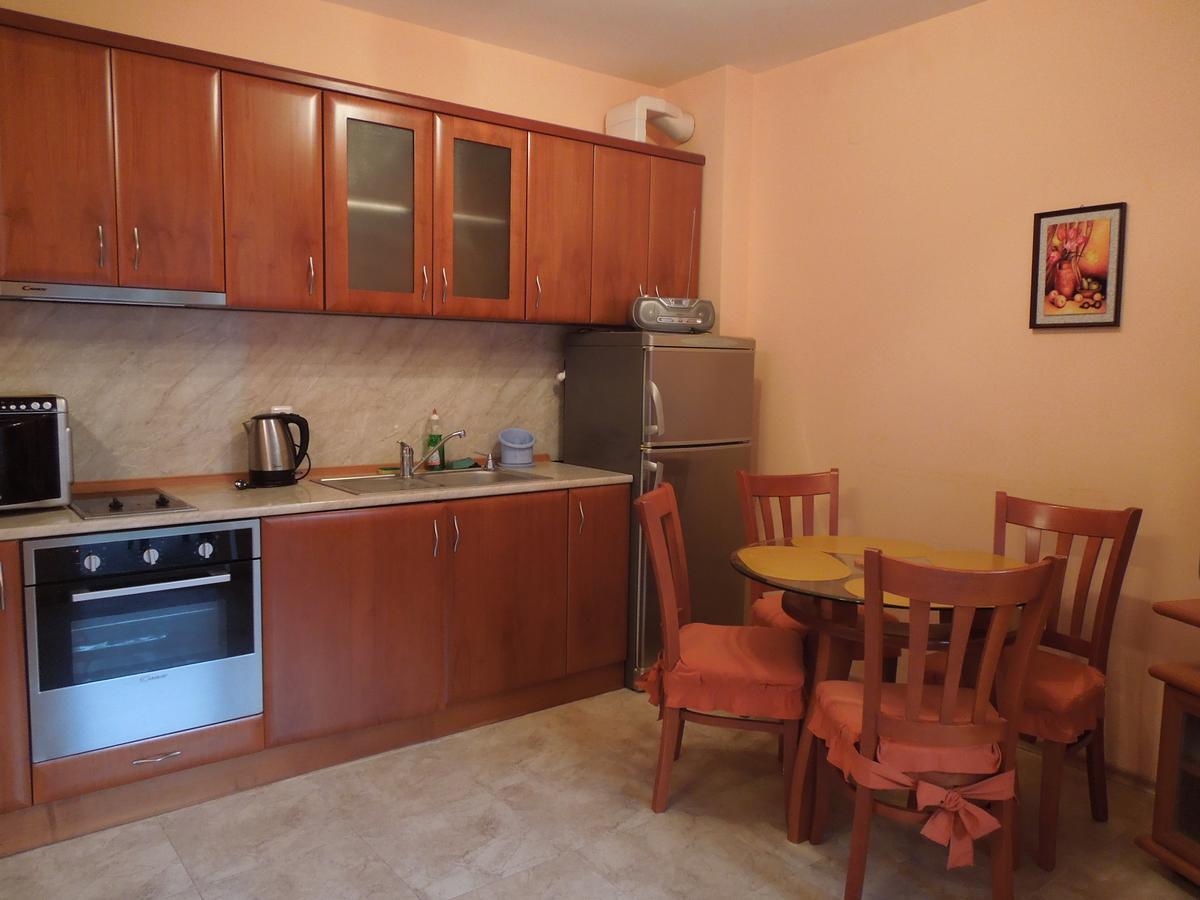 Casa Brava 2 Apartments Sveti Vlas Luaran gambar