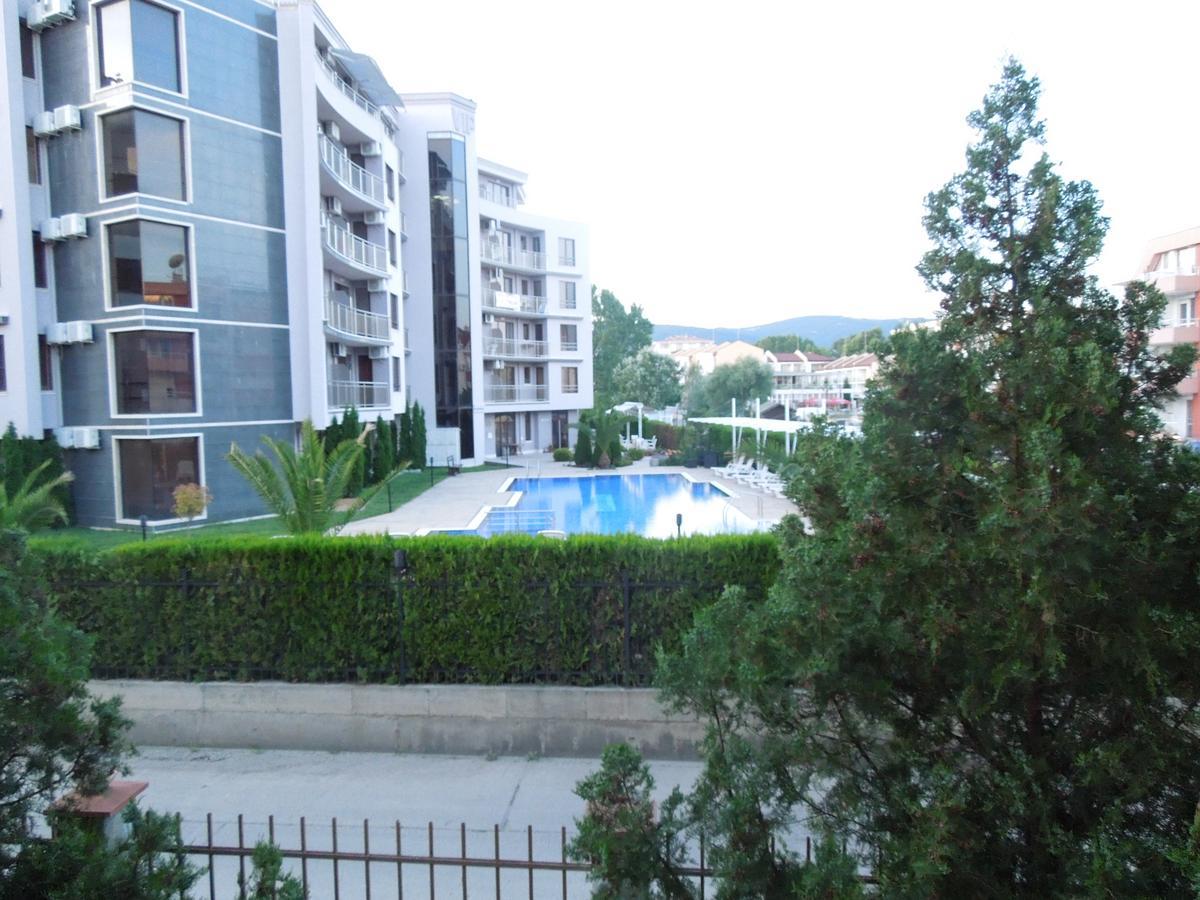 Casa Brava 2 Apartments Sveti Vlas Luaran gambar